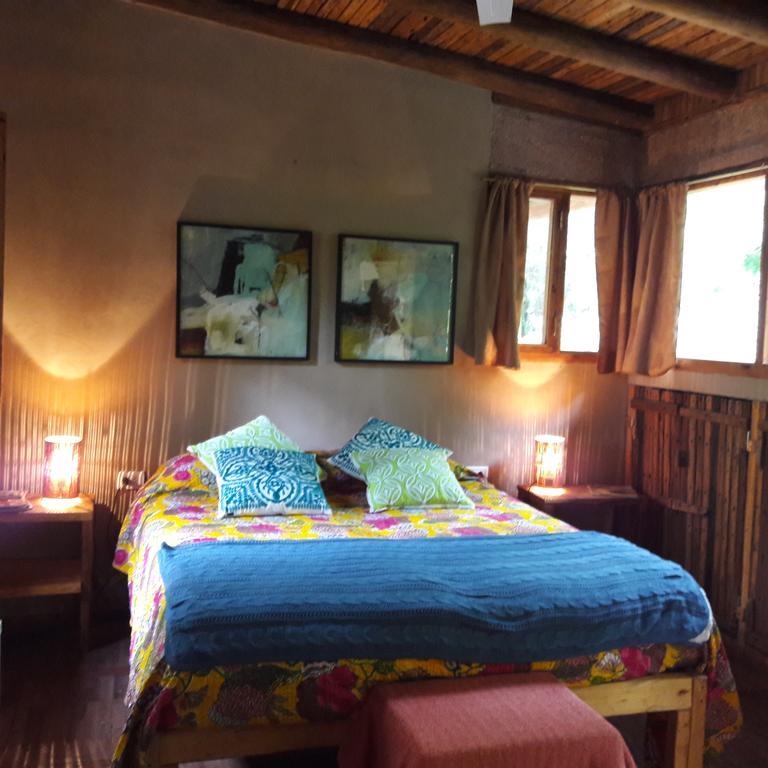 Croa La Rana Hotel Yacanto Bagian luar foto